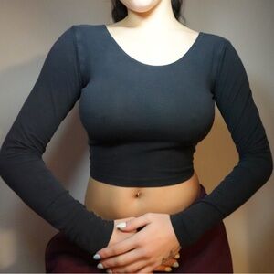 Black Long Sleeve Crop Top